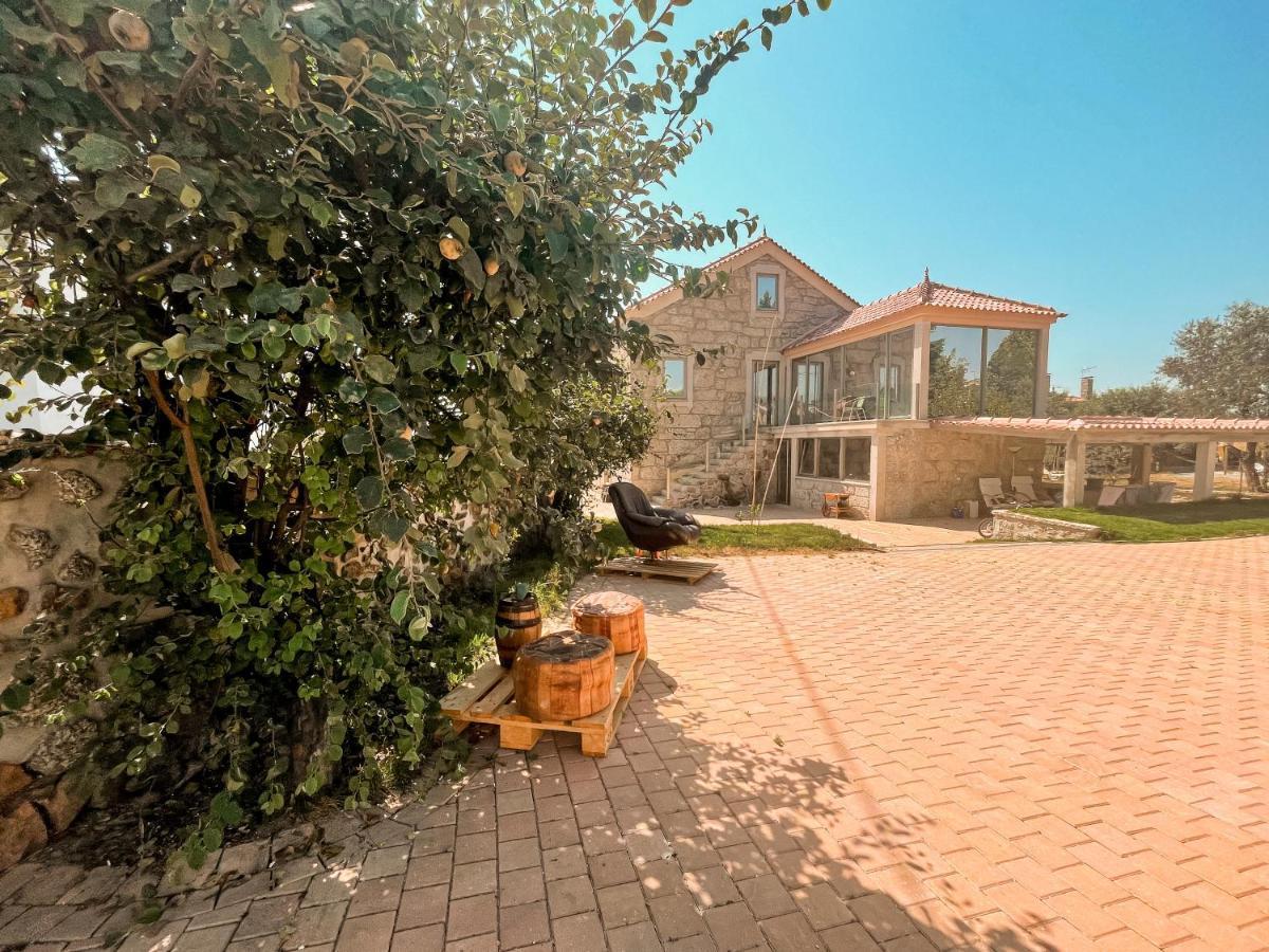 Dignus House Hotel Folhadosa Exterior photo